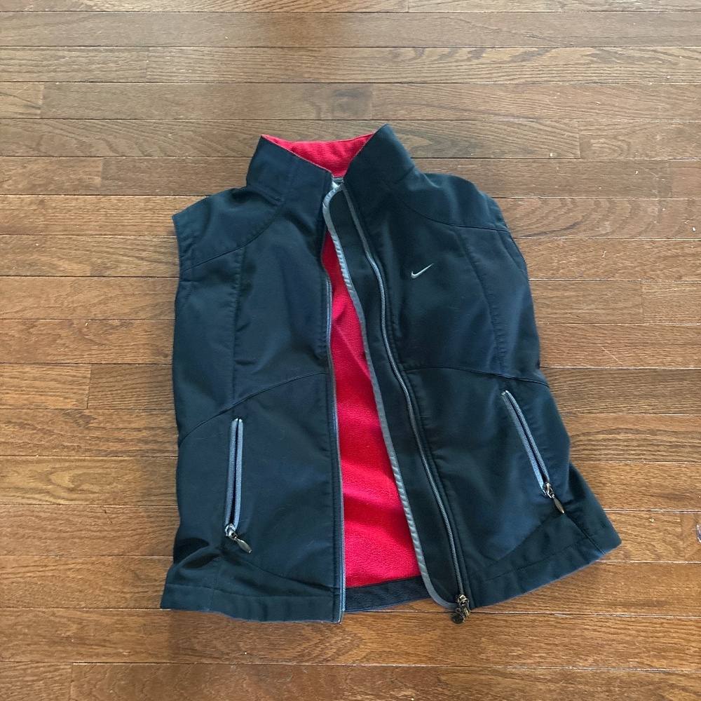 Nike running vest